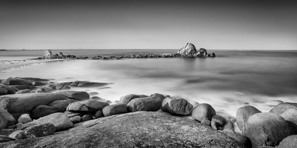 Picnic rocks mono Picnic rocks mono