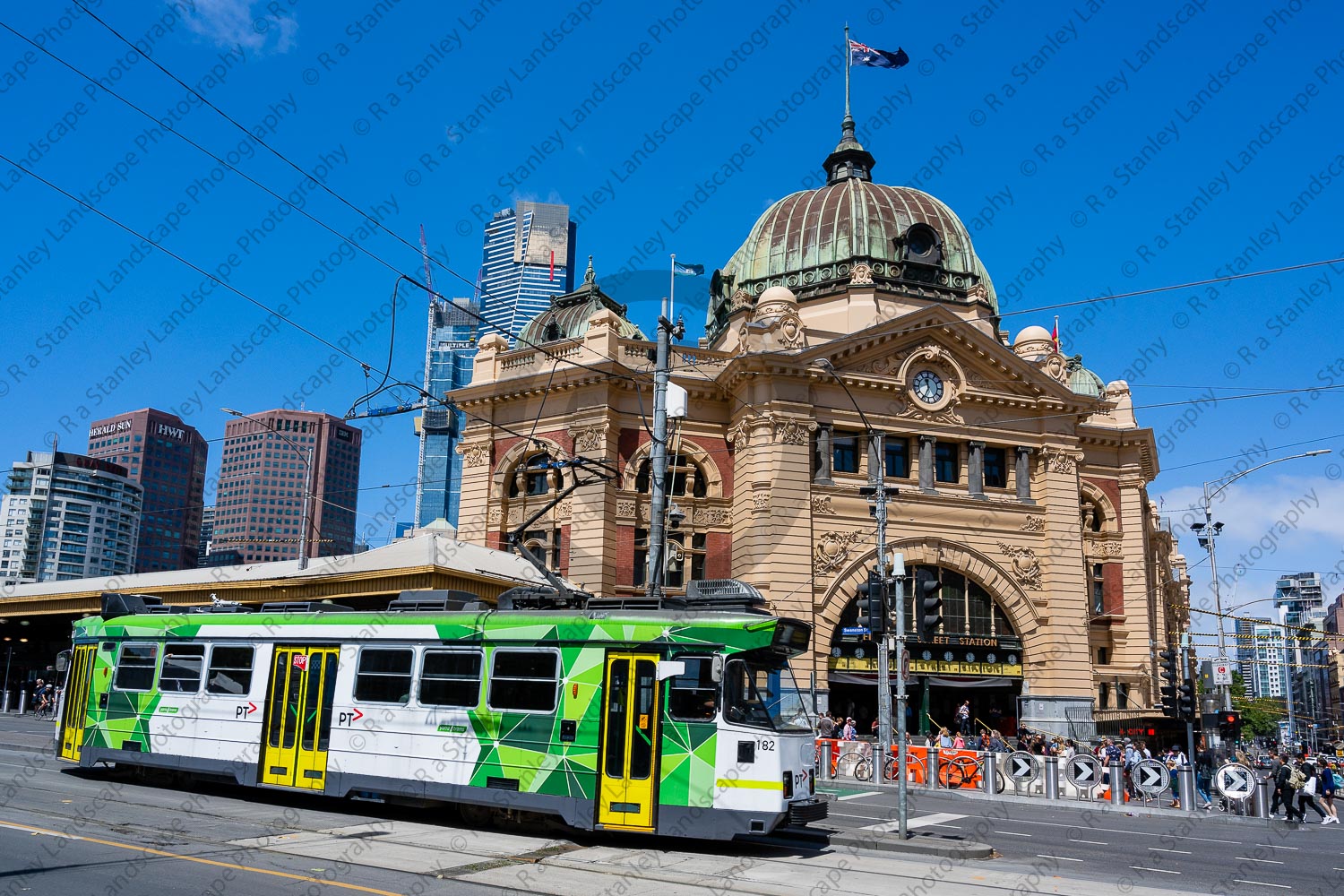 melbourne cbd tourist tram